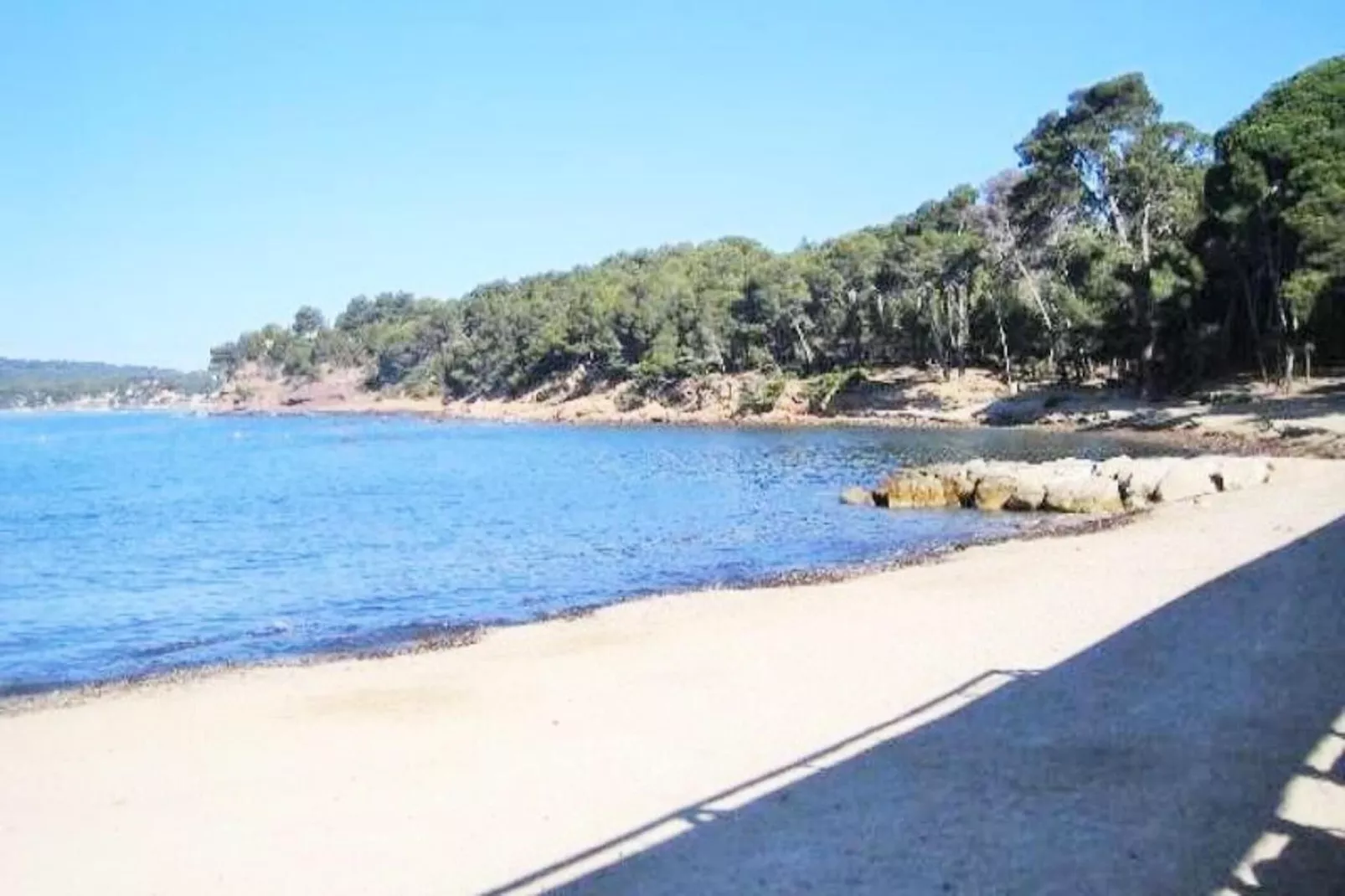 Résidence Les Pins-Bedroom