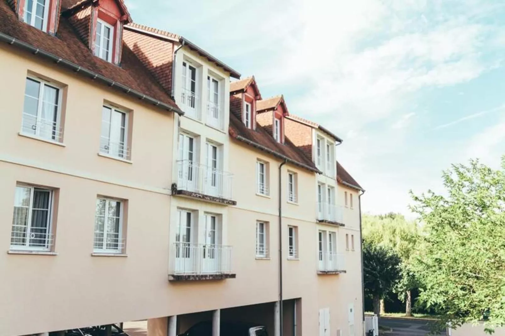 Appart'Hotel La Roche-Posay - Extérieur été
