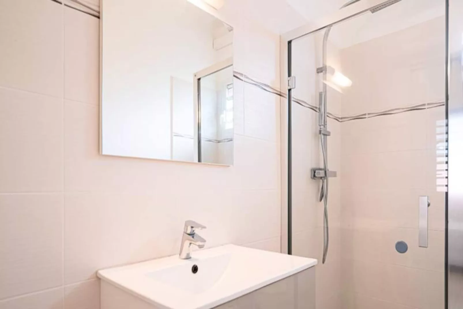 Villa Passion-Image-tags.