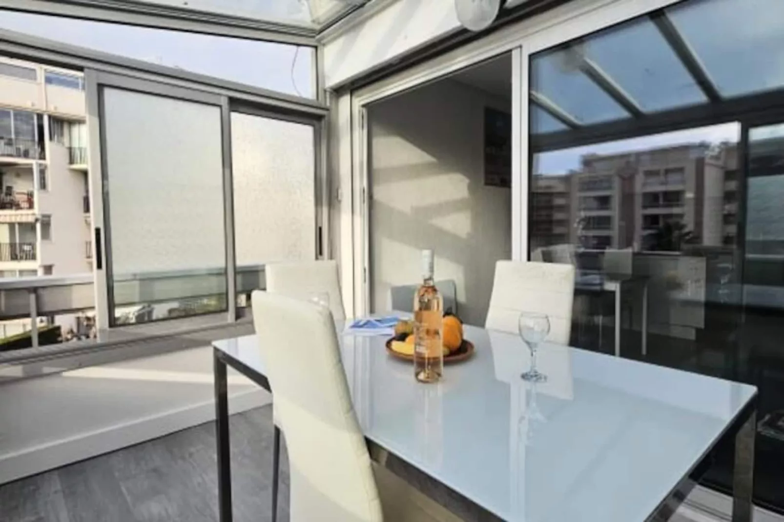 Résidence La Fleur De Roseau 200m De La Plage, 300 M Des Commerces-Image-tags.