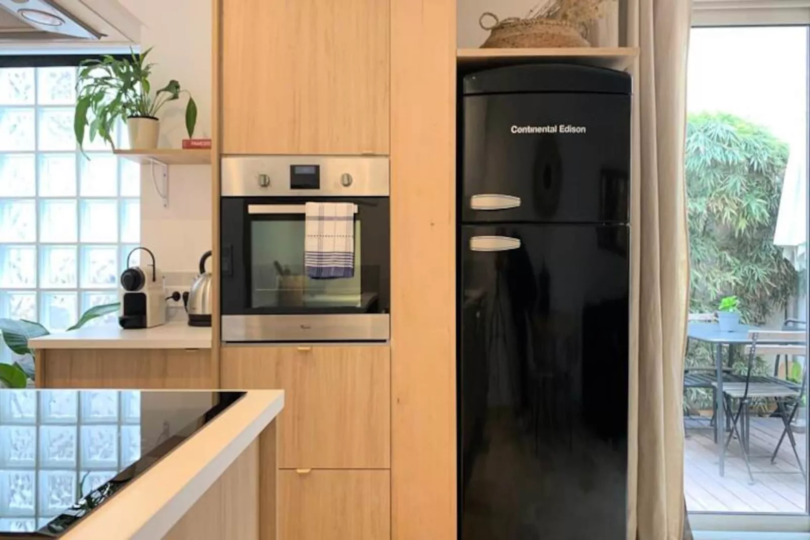 La Terrasse Bazille-Image-tags.