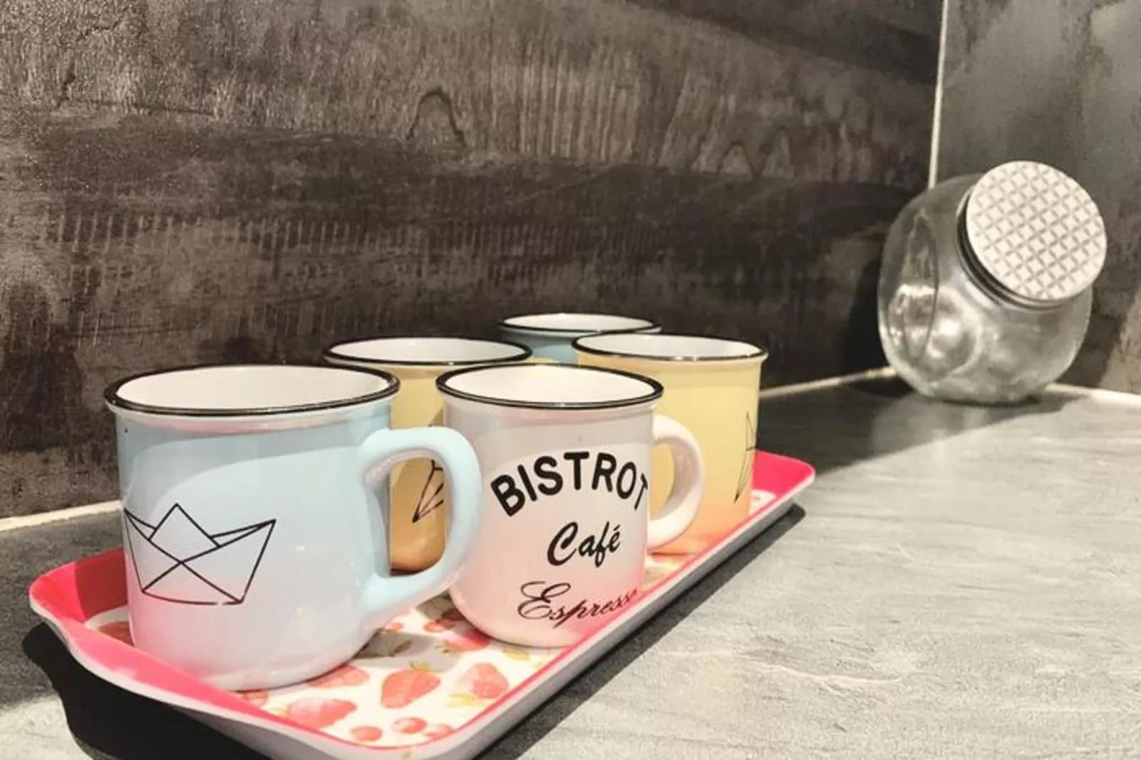 | Light Pink |t2 Proche Jaur&egrave;s, Estacade | Lumineux 🦩-Ambiente