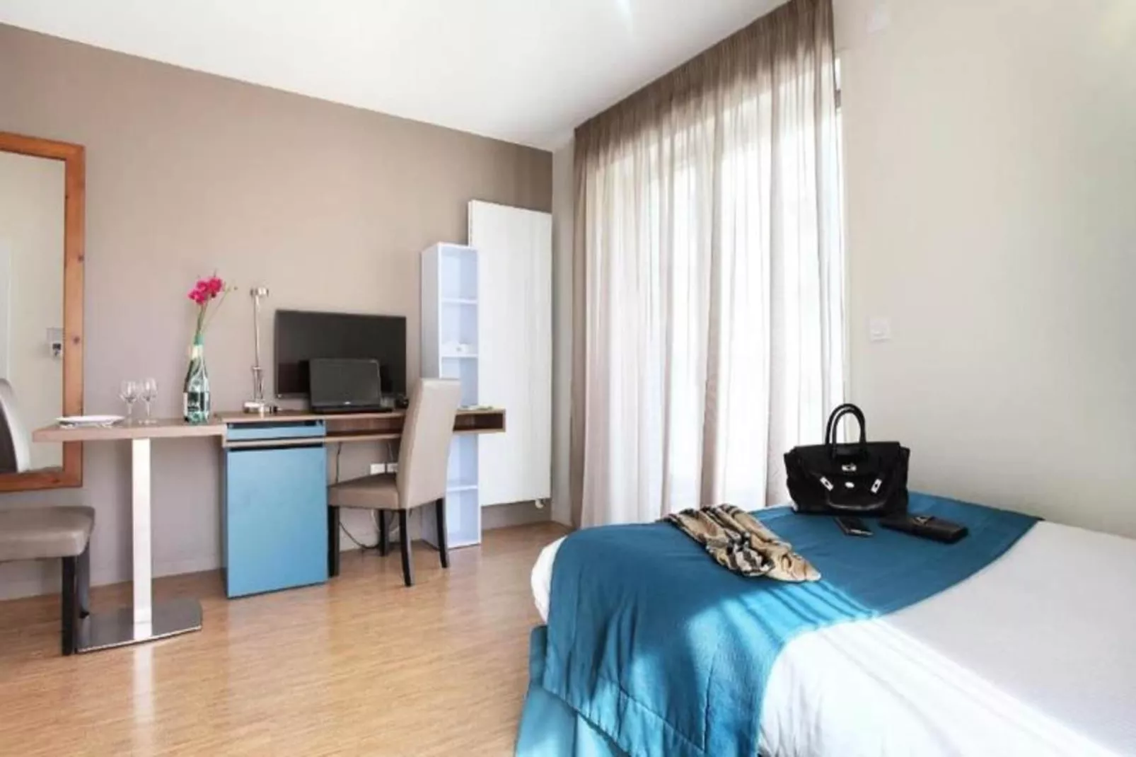 Appart'hôtel Odalys Confluence-Exterior in summer