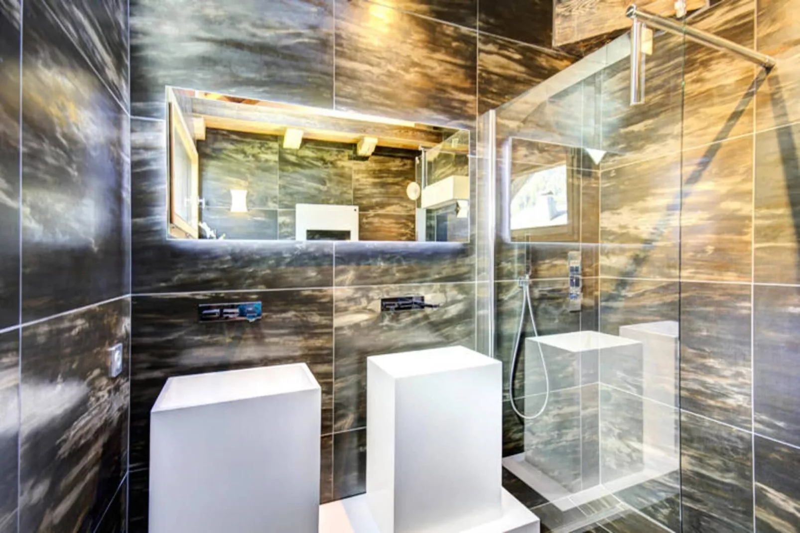 Résidence Lolana-Bathroom