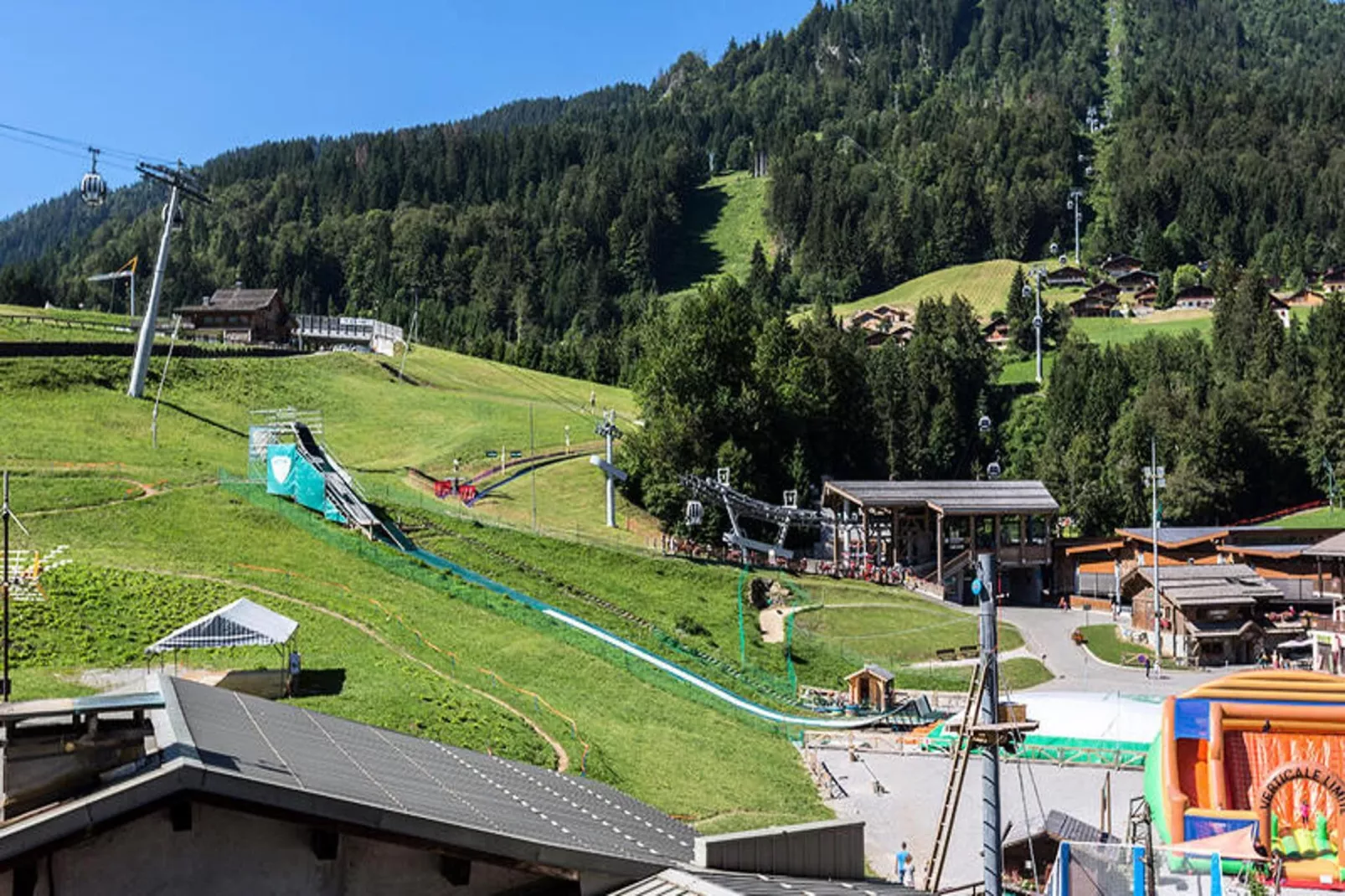 Résidence Moraine-Areas within 1km in summer