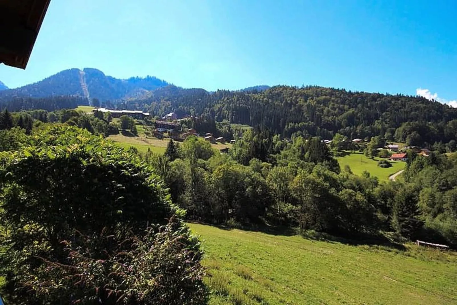 Chalets à Saint Jean d'Aulps-Vue d'été
