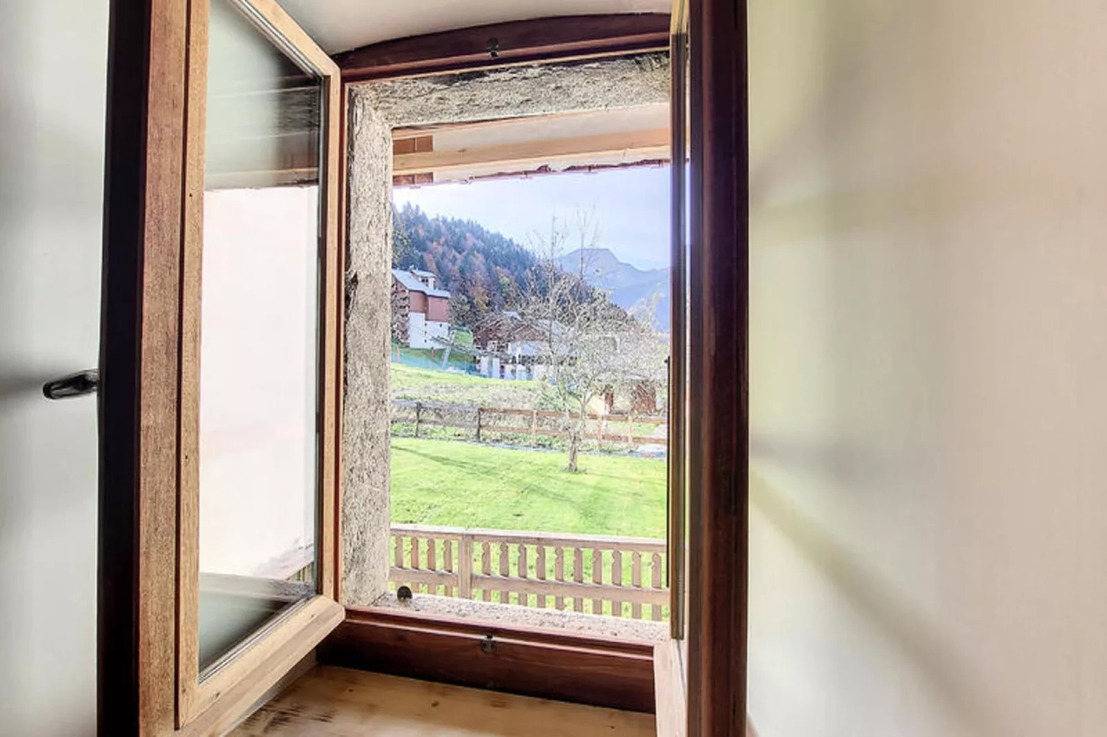 Appartements à Saint Jean d'Aulps-Terrasse/Balkon