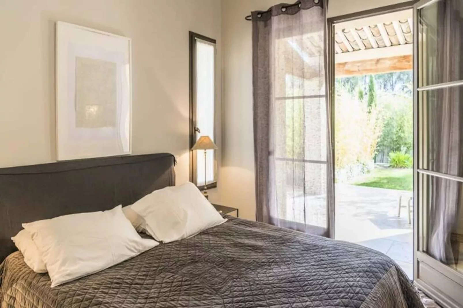 Bastide Blanche : Votre &eacute;vasion En Provence-Image-tags.