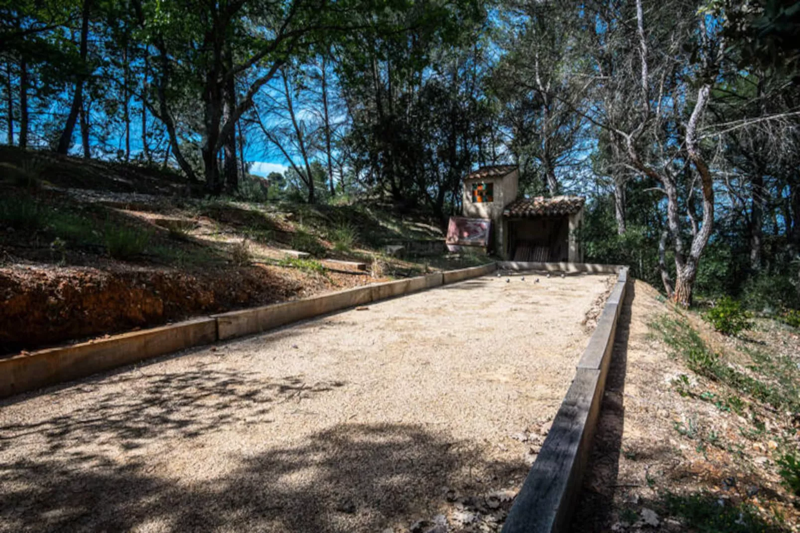 Maison Avec Vue Et Piscine Chauff&eacute;e &agrave; Roussillon-Image-tags.