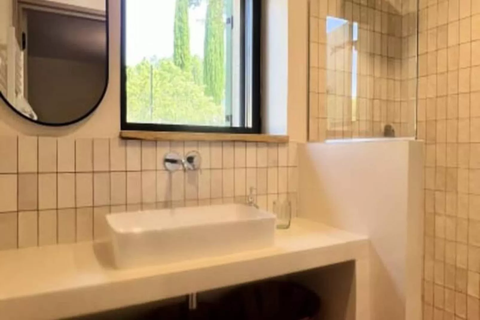 Mas Jas Du M&eacute;ou, Une &eacute;vasion Proven&ccedil;ale-Image-tags.