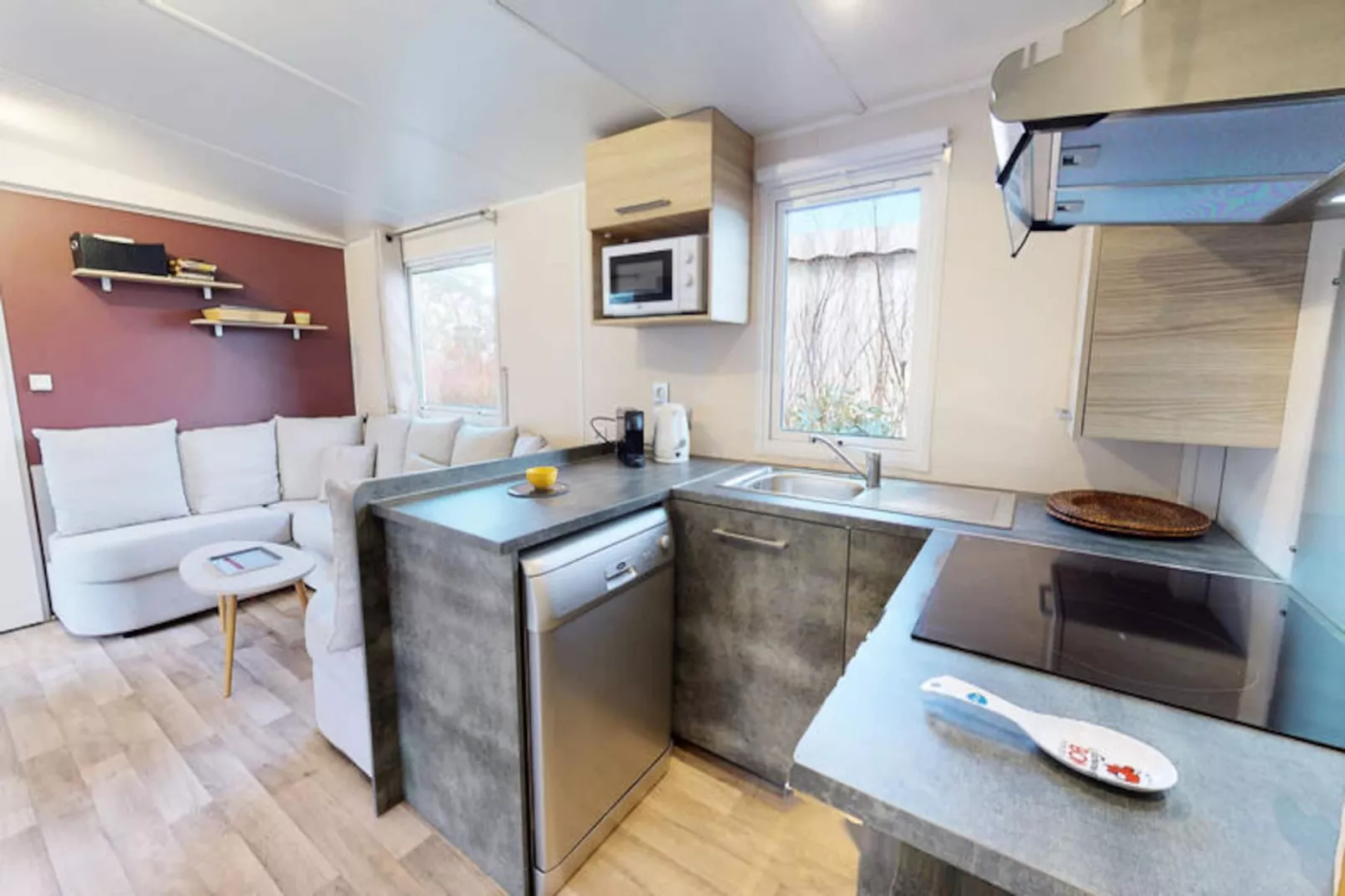 Mobil Home - Bungalow - Cottage à Saint-Hilaire-de-Riez-Image-tags.