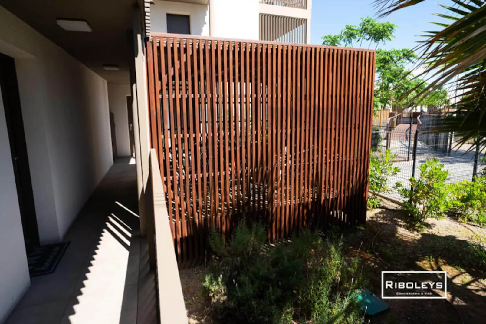 T2 Climatis&eacute; Avec Wifi Et Piscine-Image-tags.