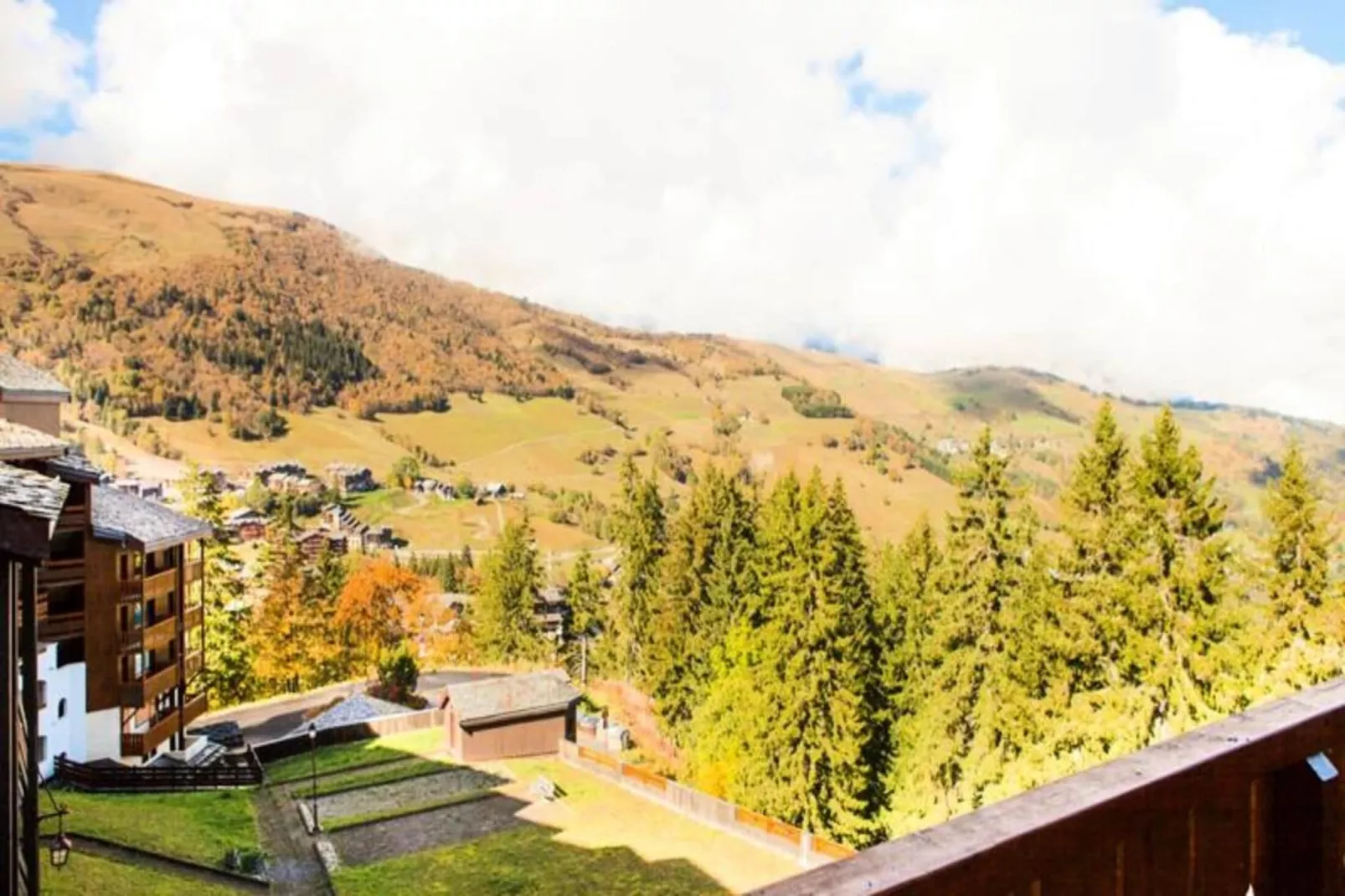 Quartier Crève Cœur - maeva Home-View in summer