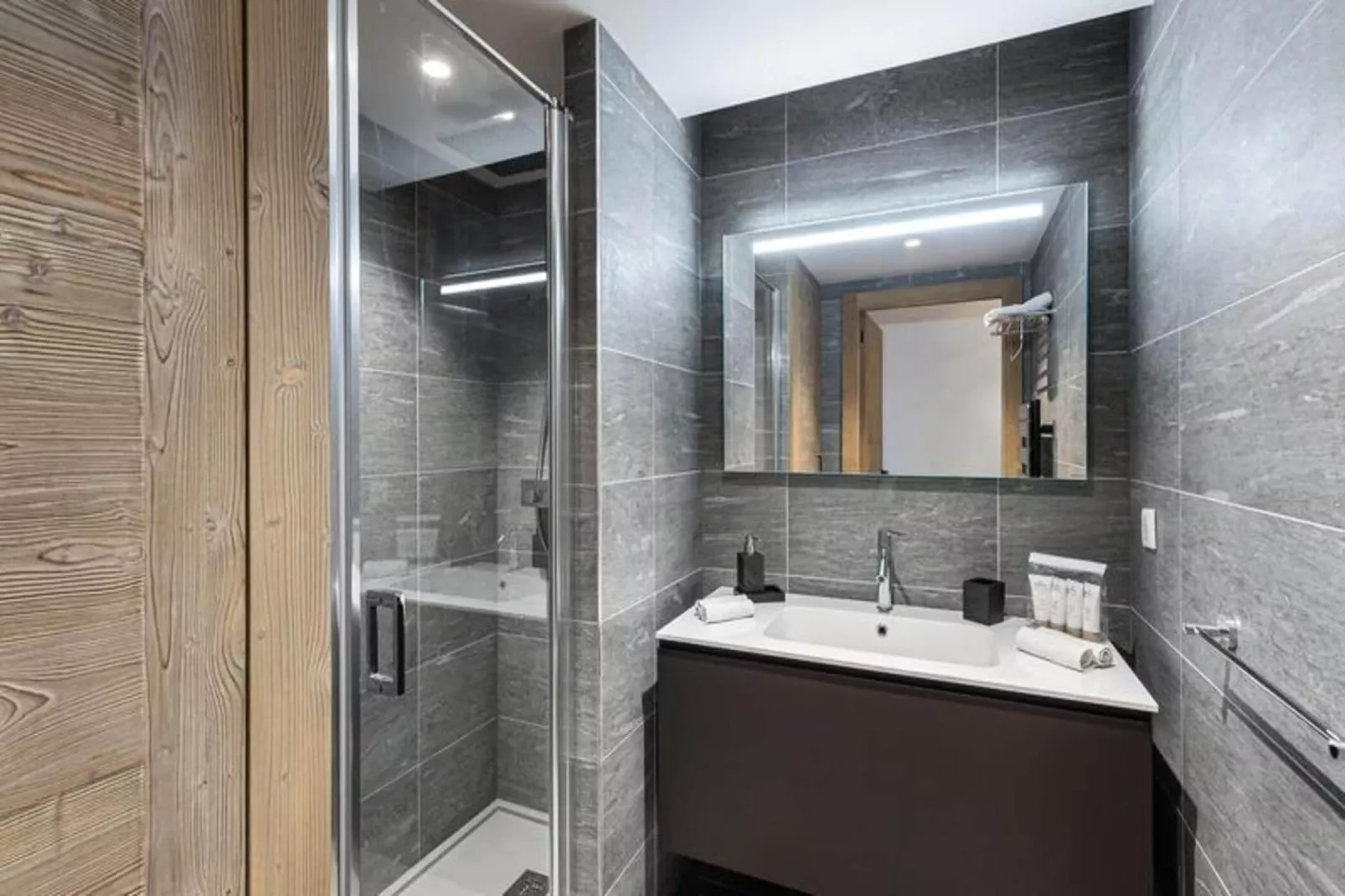 Résidence Stallion B-Außenbereich Sommer