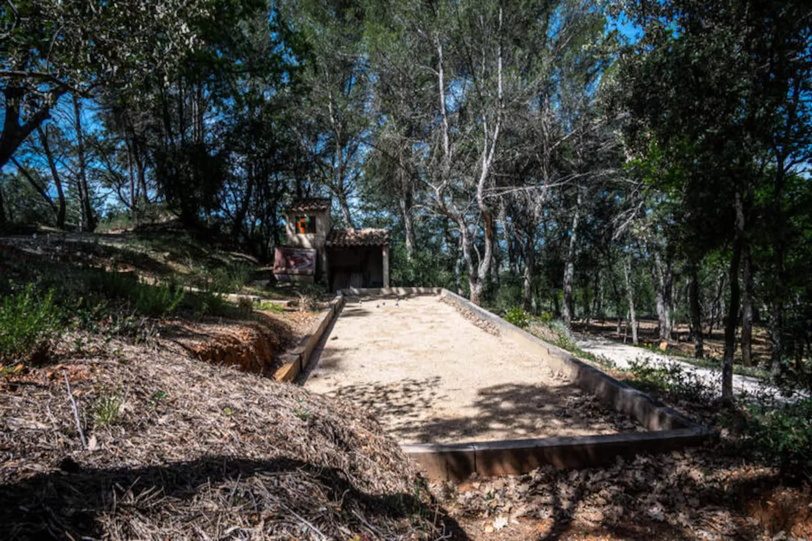 Maison Avec Vue Et Piscine Chauff&eacute;e &agrave; Roussillon-Image-tags.