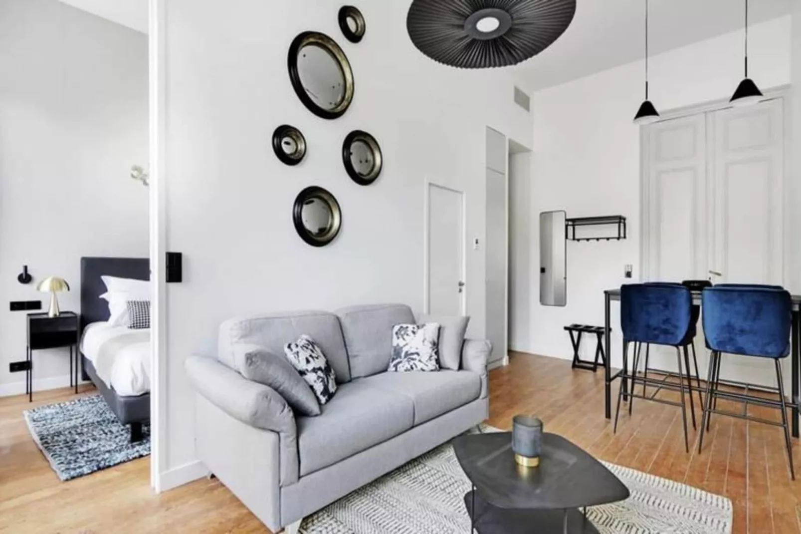 Maison Labruy&egrave;re - Suite Aviau-Außenbereich Sommer