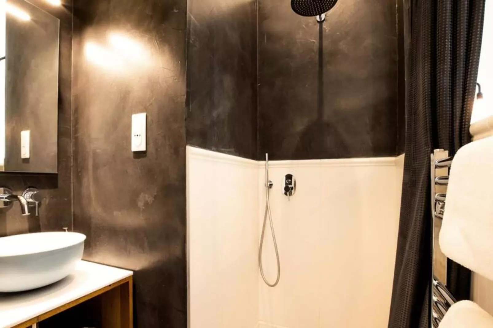 Appartement De Haut Standing Pour 6 Situ&eacute; Au Coeur Du Centre Historique-Bathroom