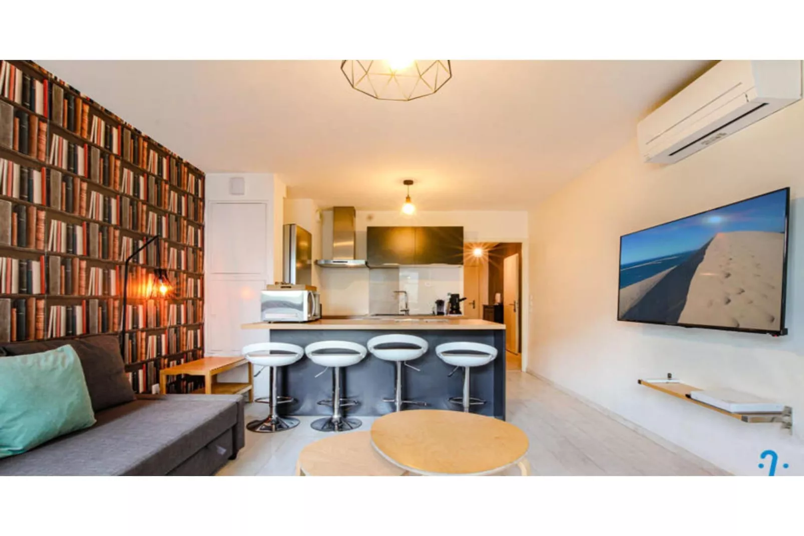 Appartement Charmant Et Moderne Pour 4 Avec Parking, Proche Cit&eacute; Du Vin-Terrasse / balcon