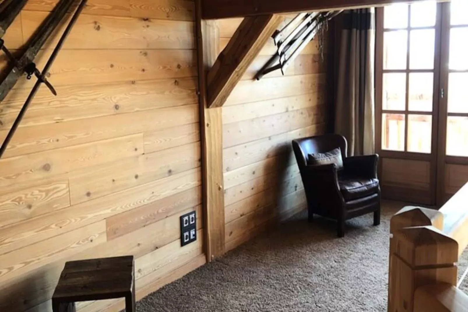 Chalet Pic Bayle-Image-tags.