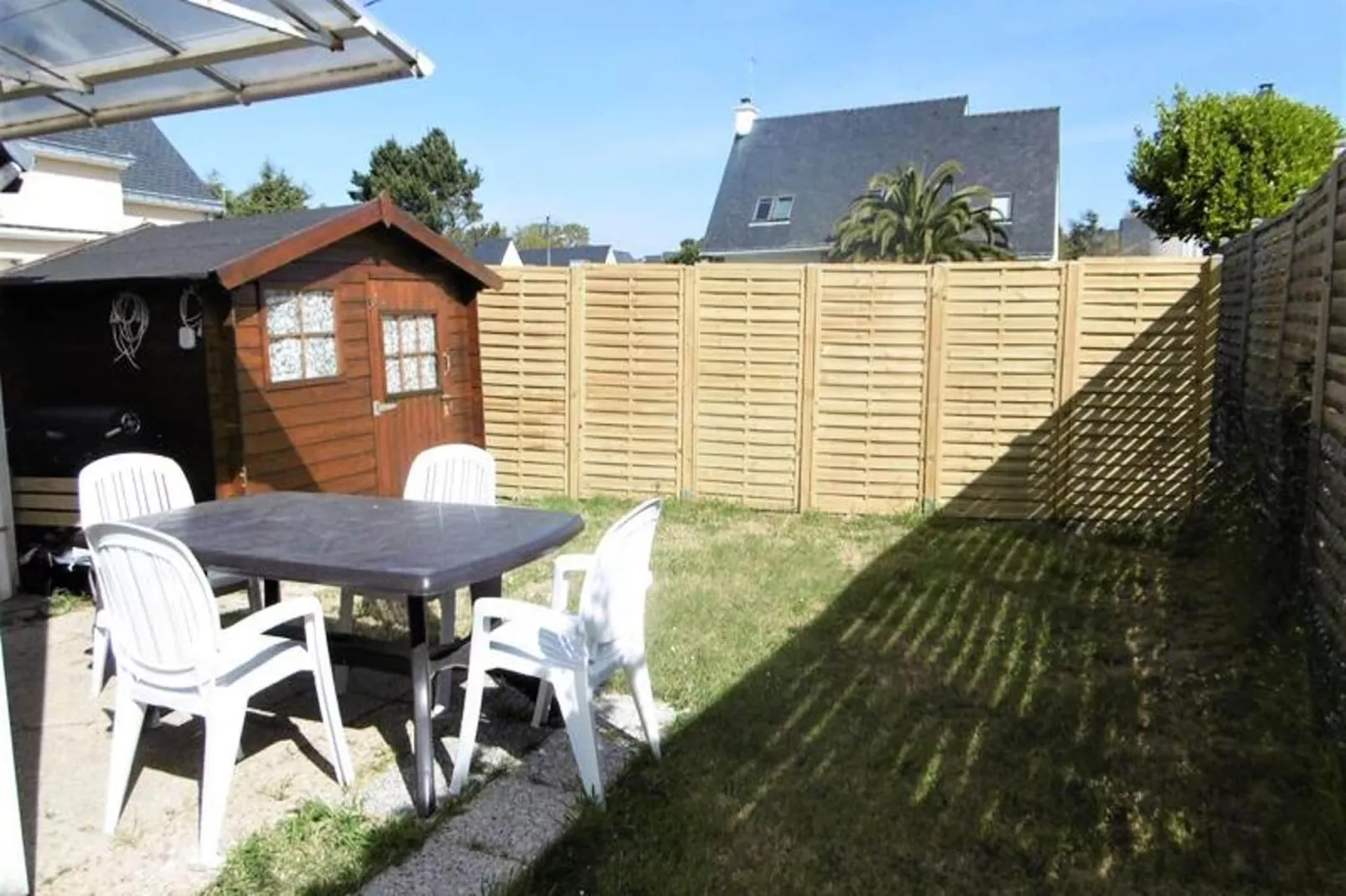 Résidence Les Korrigans-Garten Sommer