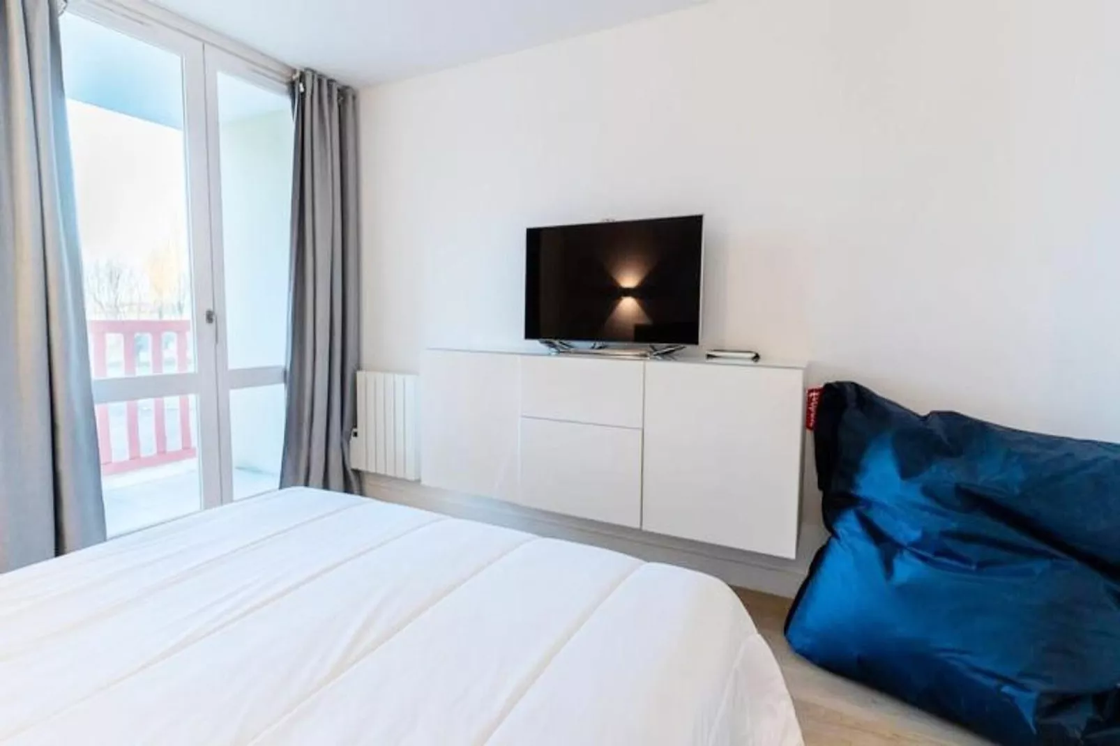 Résidence Sublime T2  Pour 4 Personnes, R&eacute;nov&eacute; Avec Piscine Tennis Parking Wifi-Schlafzimmer