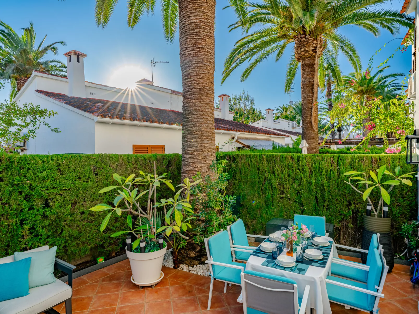 Residencia La Perla-Drinnen