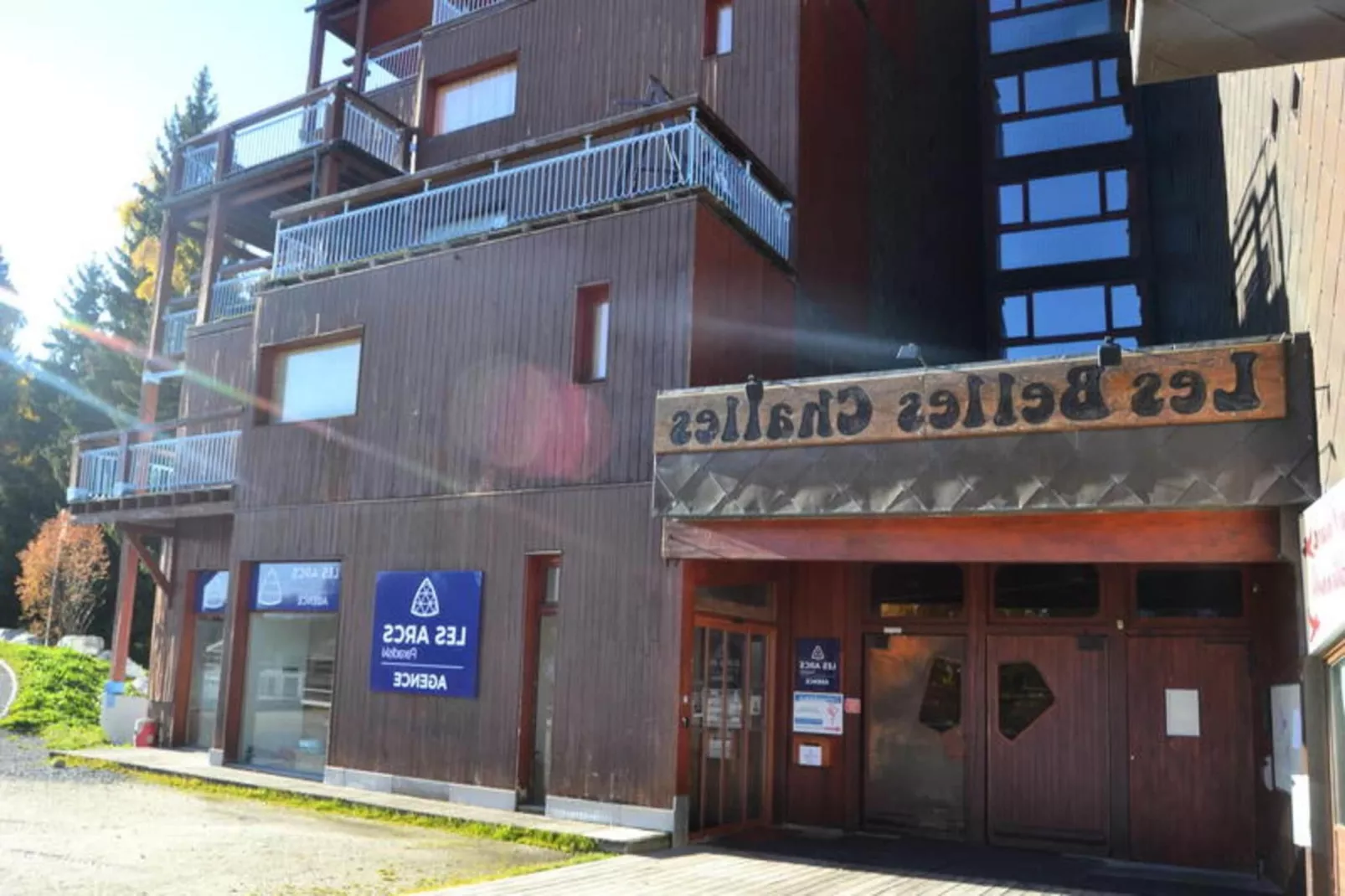 Résidence Belles Challes - Exterior in summer