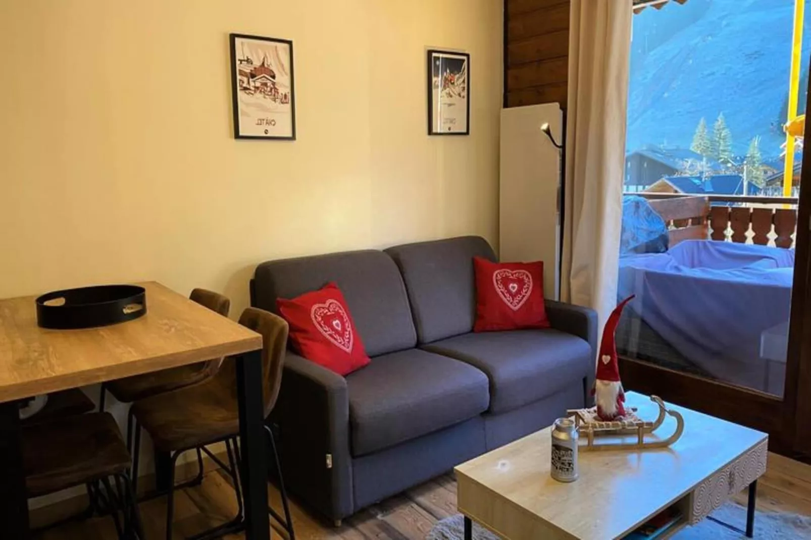 Résidence Les Perthuis-Exterior in summer