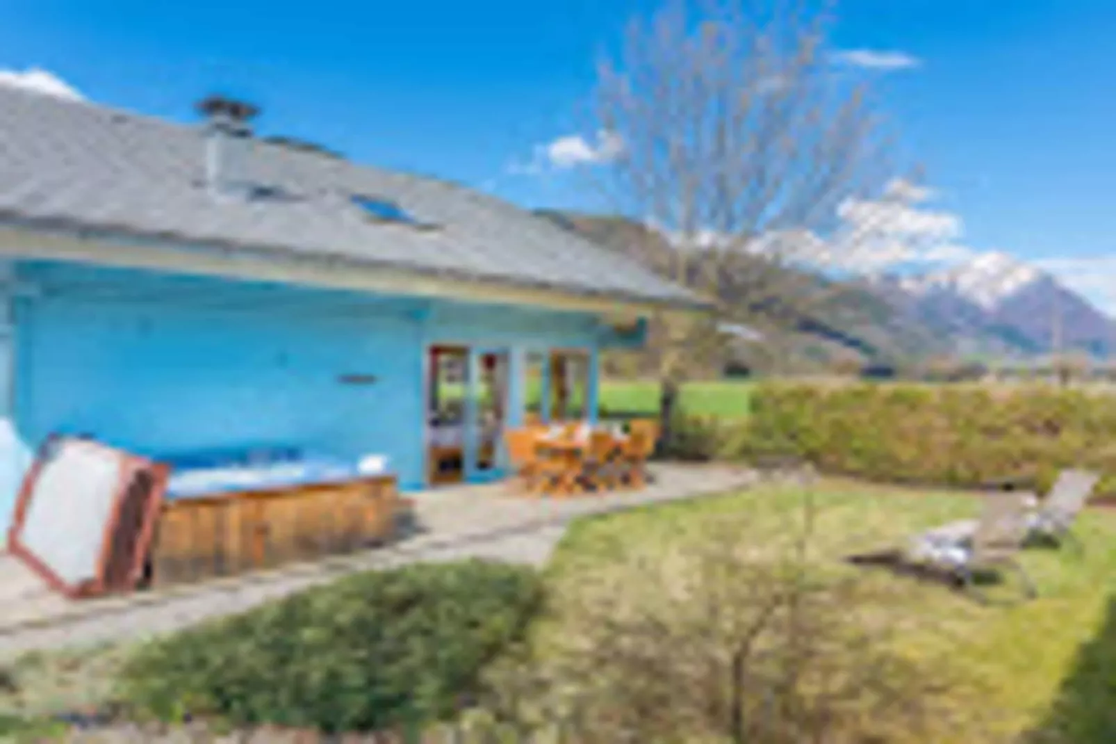 Résidence Odalys Le Buet**-Exterior in summer