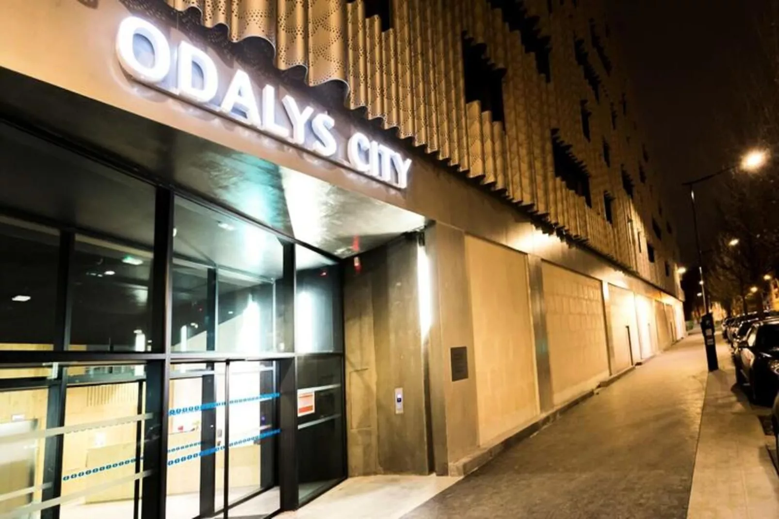 Appart'hôtel Odalys Paris XVII-Exterior in summer