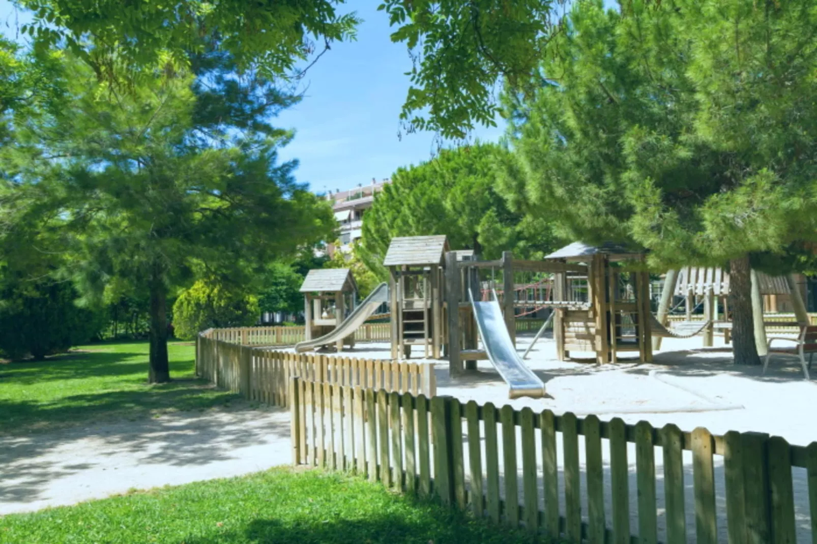 Résidence Mistral-Zones été à 5 km