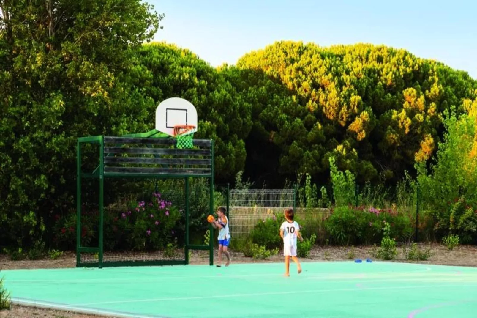 SOWELL Résidences Les Sablons***-Park facilities