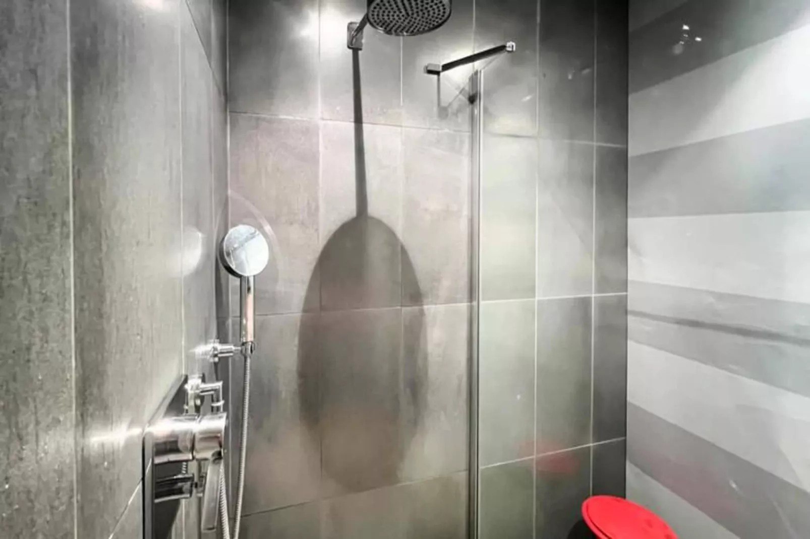 Superbe Appartement &agrave; La Belle Pierre Pour 4 Dans La Rue Des Antiquaires-Exterior in summer