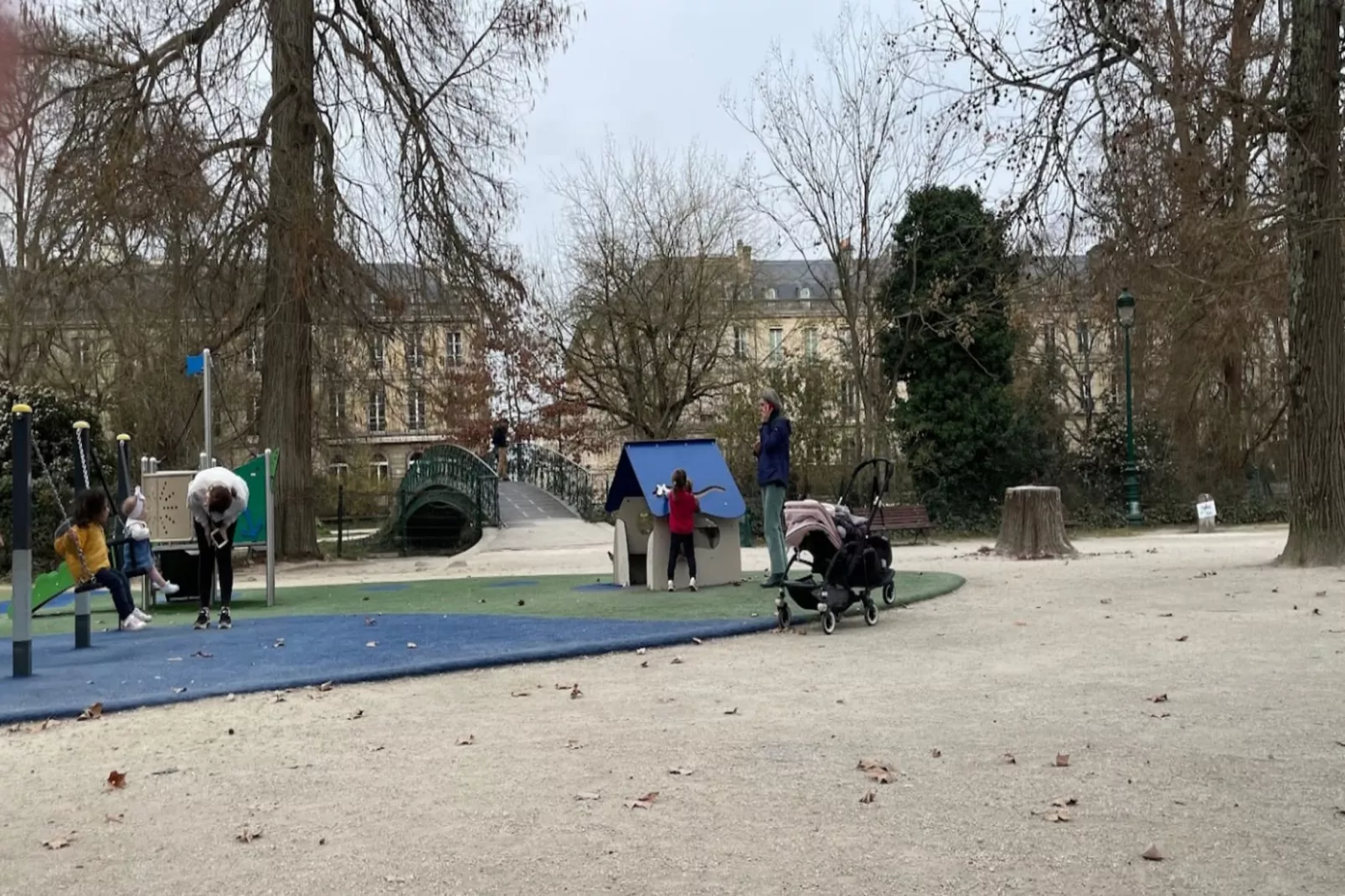 Superbe Appartement En Plein C&oelig;ur Des Chartrons-Park facilities
