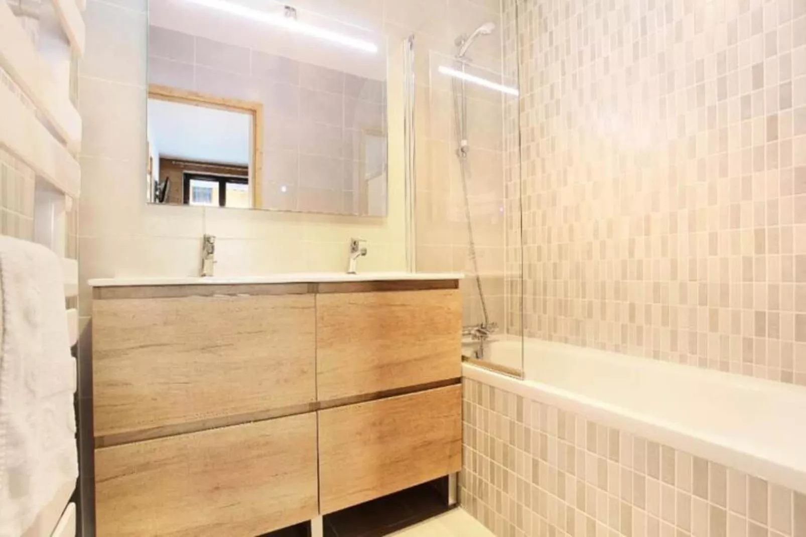 Résidence Prestige Odalys Mendi Alde****-Salle de bain