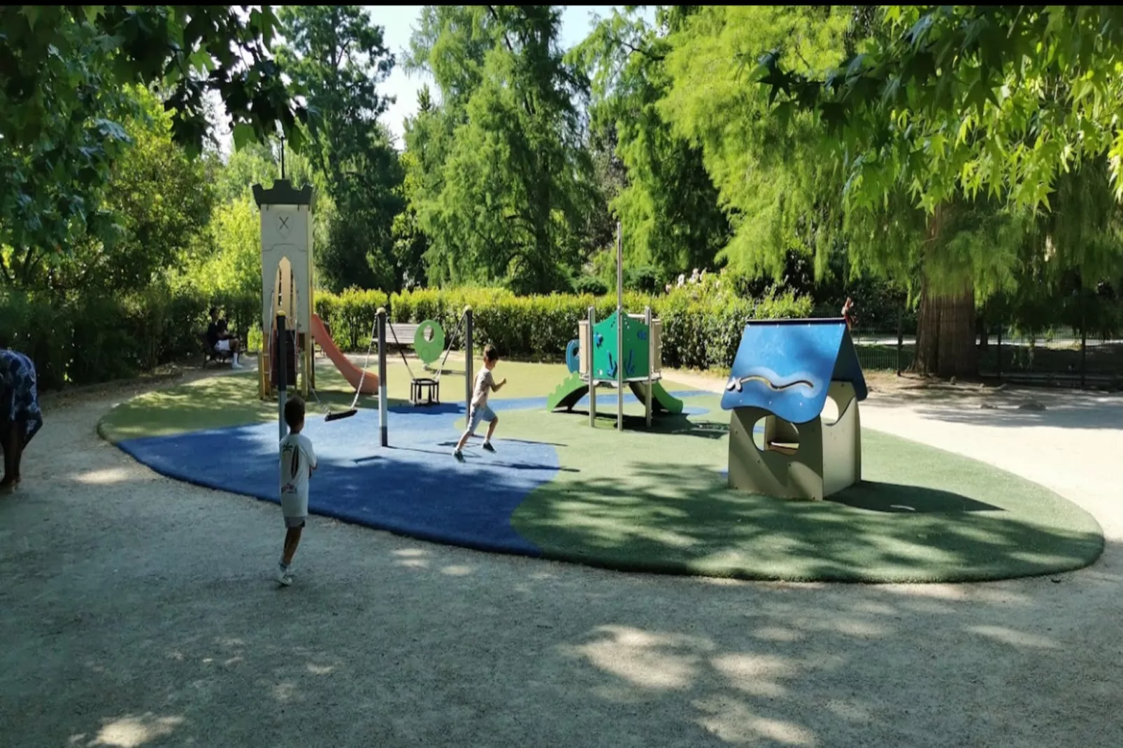 Superbe Appartement En Plein C&oelig;ur Des Chartrons-Park facilities