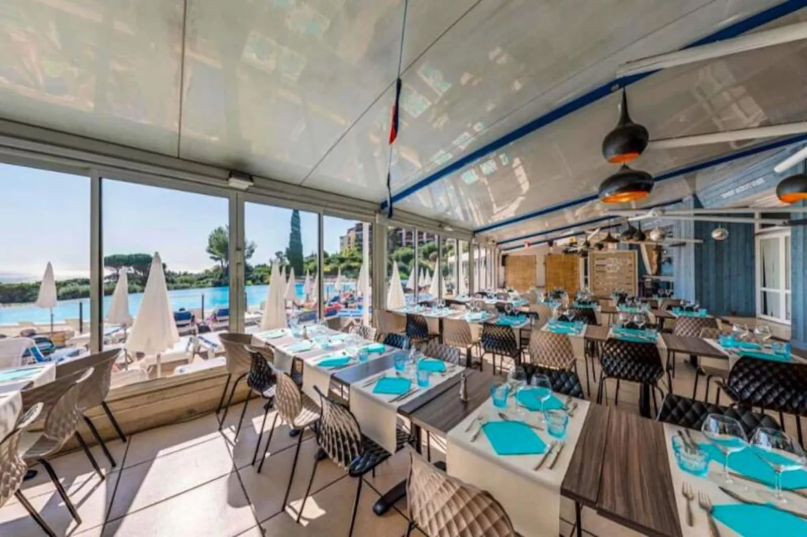 Appartement 6 Pers Vue Mer Pr&egrave;s Des Plages &agrave; Agay-Image-tags.