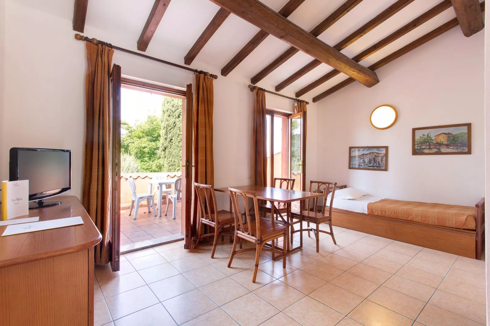 Apartments Poiano, Garda-bilo-Dining room