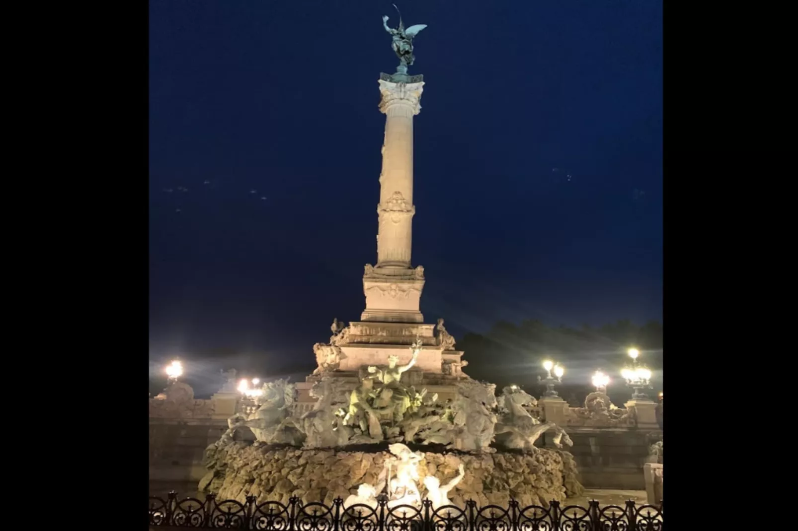 Appartement De Haut Standing Pour 6 Situ&eacute; Au Coeur Du Centre Historique-Areas within 5km in summer