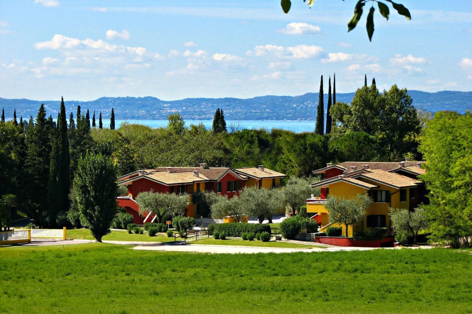 Apartments Poiano, Garda-trilo lake view-Exterior summer