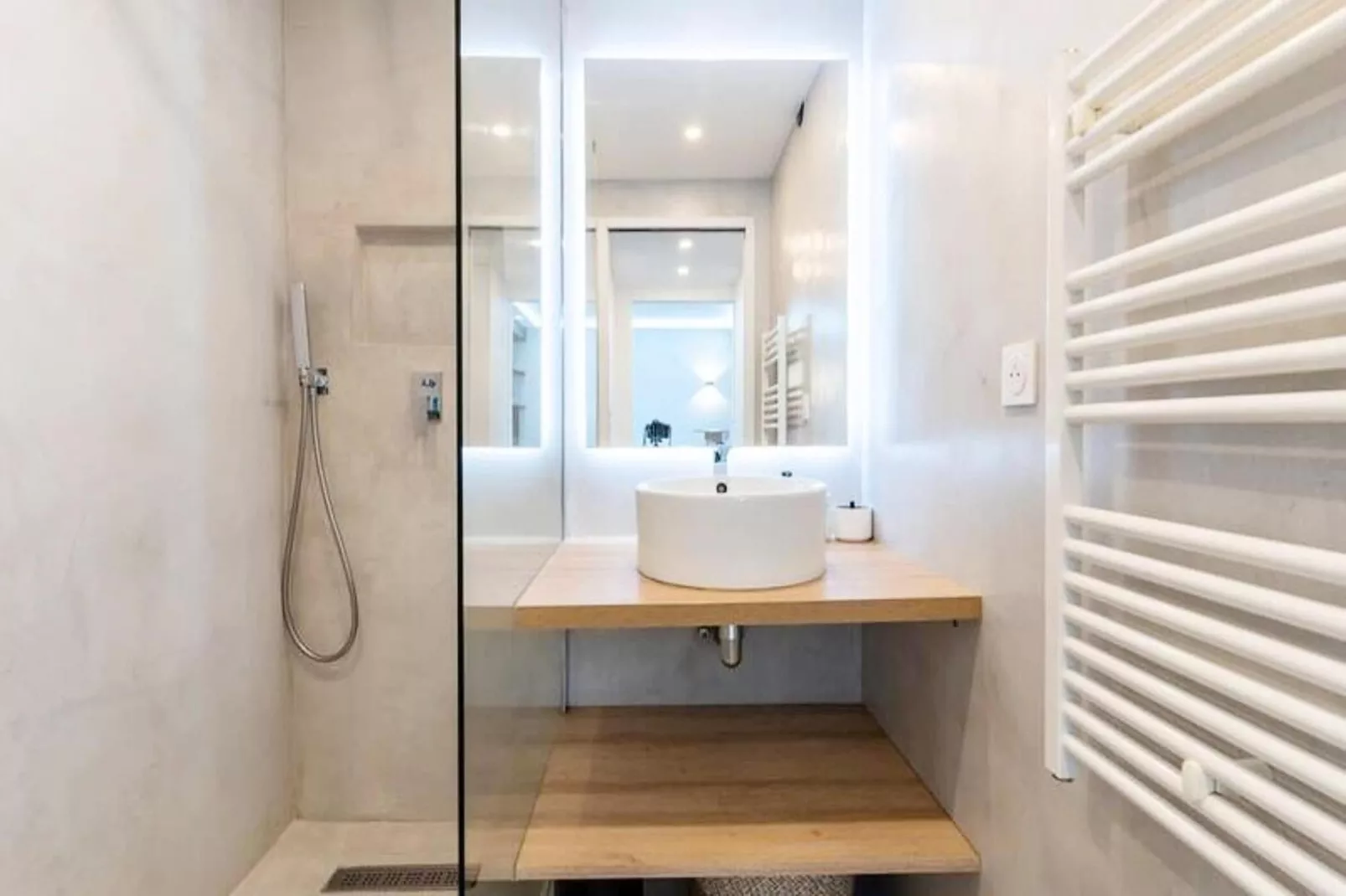 Résidence Sublime T2  Pour 4 Personnes, R&eacute;nov&eacute; Avec Piscine Tennis Parking Wifi-Badezimmer