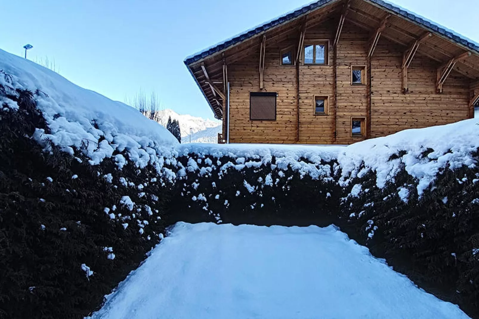 Appartements à Montriond-Exterior in winter