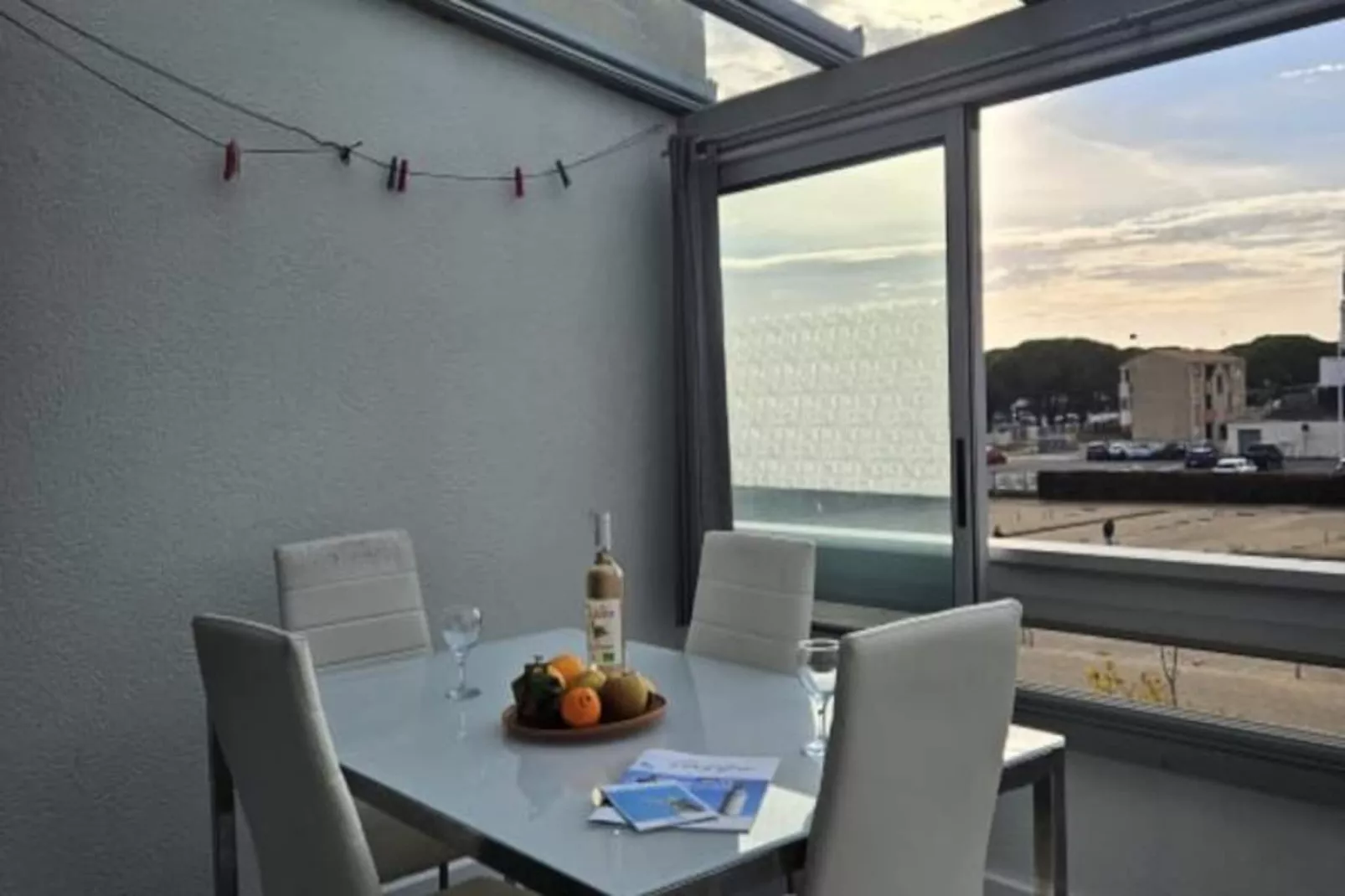 Résidence La Fleur De Roseau 200m De La Plage, 300 M Des Commerces-Image-tags.