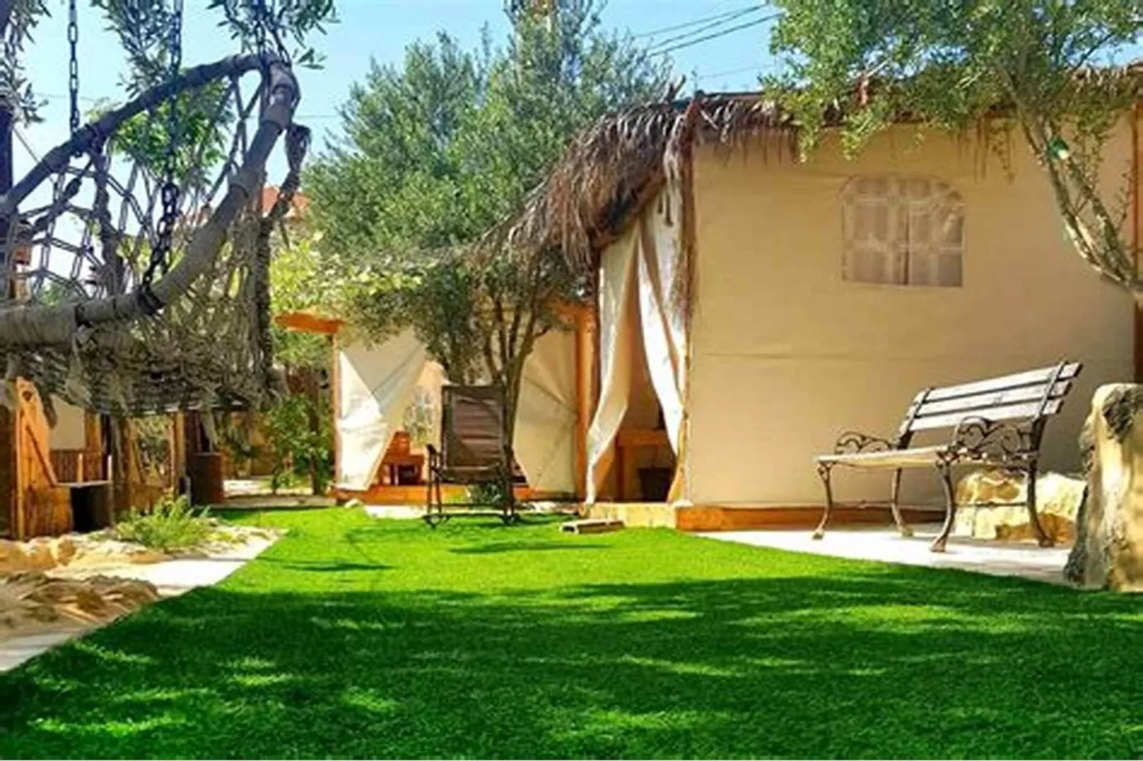 Résidence Ile Des Pecheurs-Areas within 1km in summer