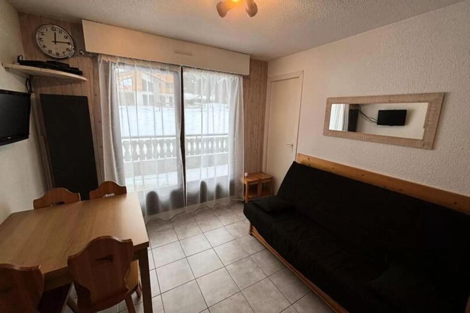 Résidence Le Perce-neige-Außenbereich Sommer