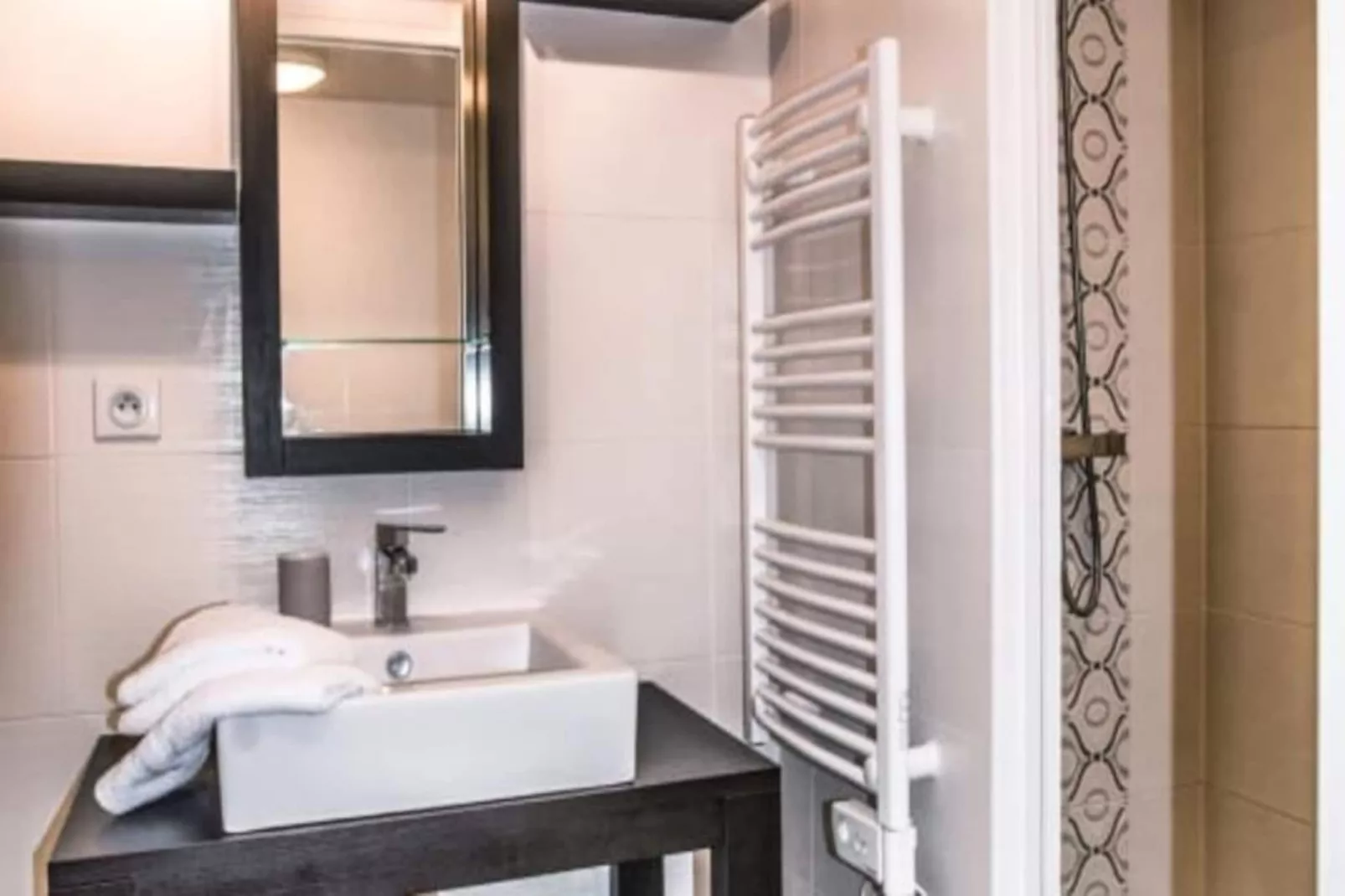 Magnifique Villa Climatis&eacute;e -10 Personnes Avec Piscine Et P&eacute;tanque - Pyla-Image-tags.