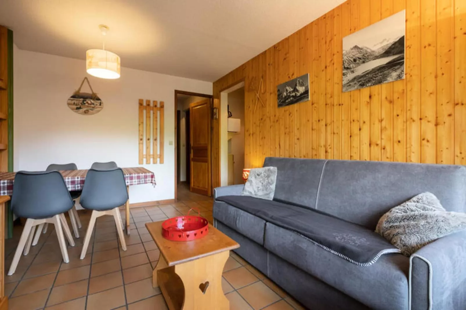 Résidence Domanial B-Außenbereich Sommer