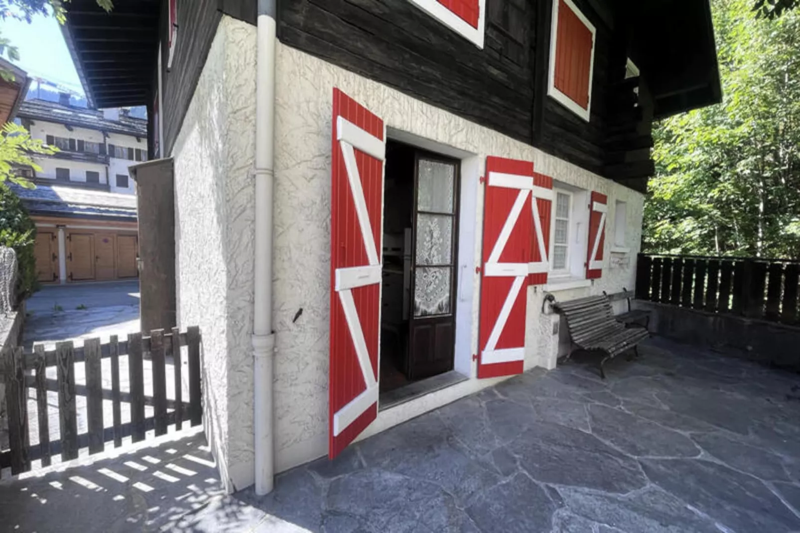 Chalets à La Clusaz-Exterior in summer