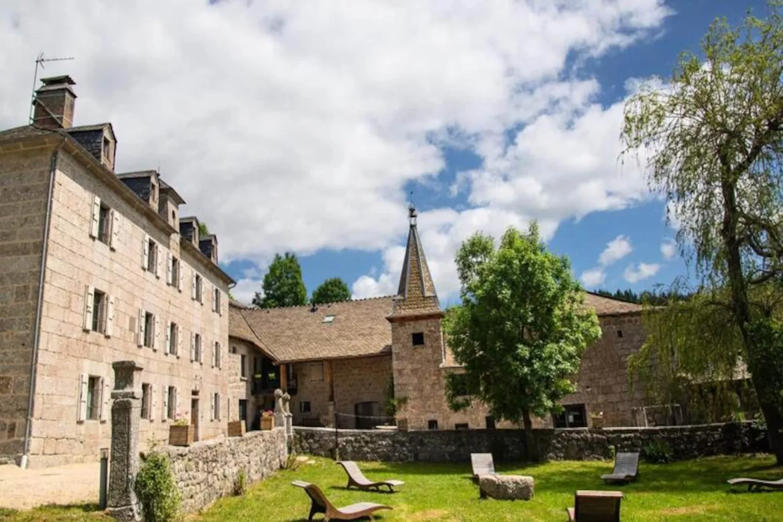 Gîte de France La maison de maître - domaine de coulagnettes 3 épis-Image-tags.