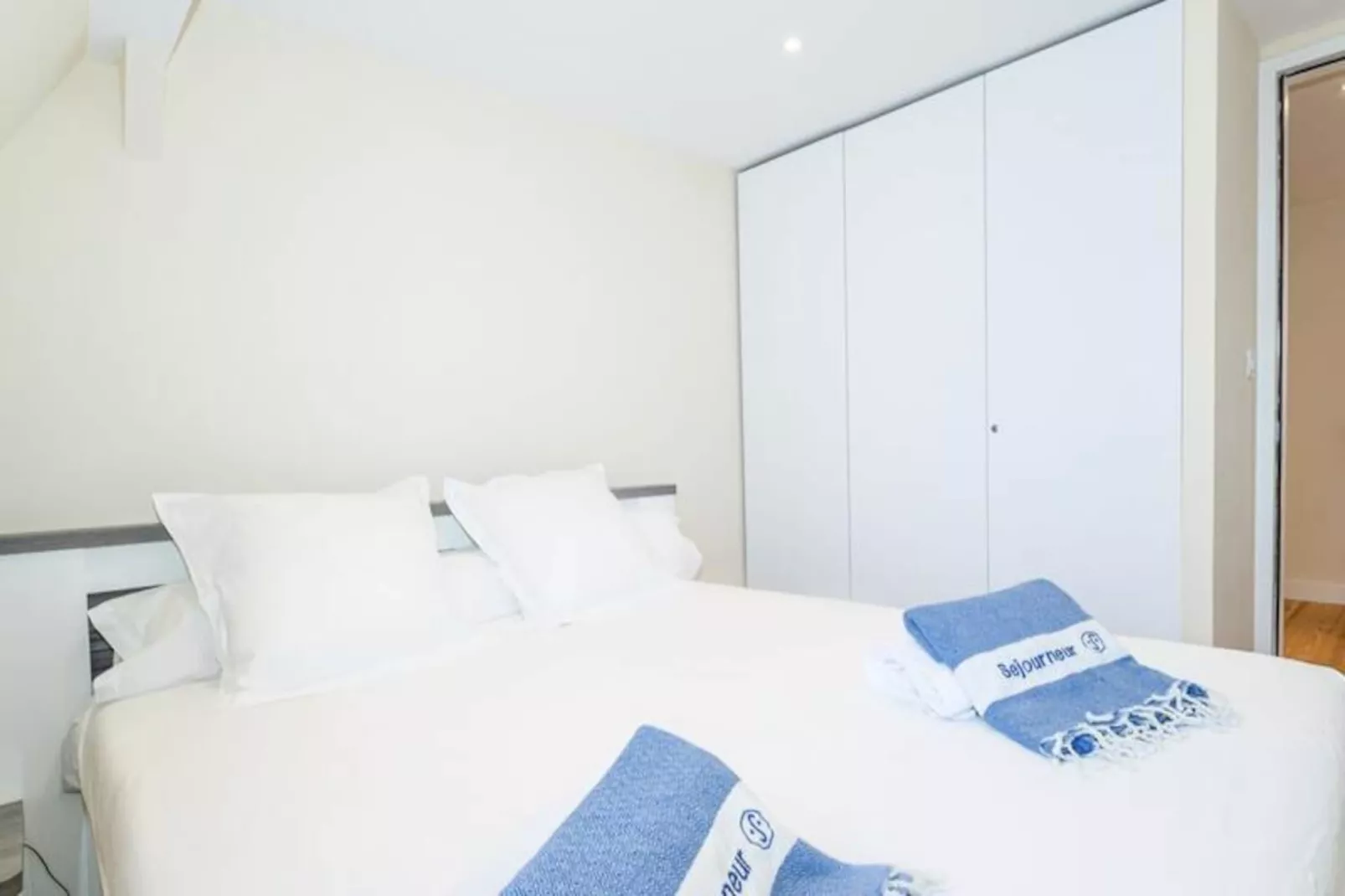 Somptueuse Demeure Arcachonnaise De Caract&egrave;re Avec Acc&egrave;s Direct &agrave; La Plage-Image-tags.